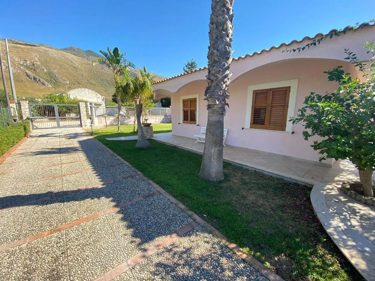 Villa Paloma Castellammare del Golfo 0*,  Italy